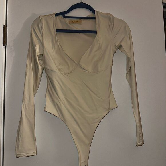 Tan Amazon body suit v neck long sleeve - Picture 2 of 2